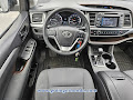 2015 Toyota Highlander LE